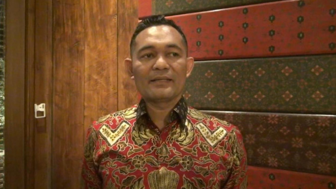 Calon Ketua Umum Iluni UI, Boni Hargens