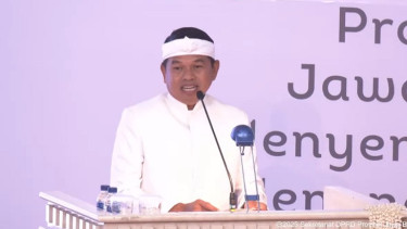 Gubernur Jawa Barat Dedi Mulyadi saat Rapat Paripurna DPRD Jawa Barat, 19/8