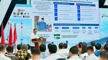Direktur Utama Pertamina, Simon Aloysius Mantiri