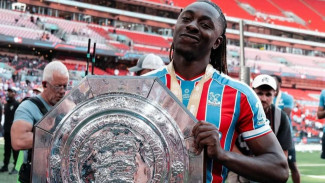 Arsenal Tikung Tottenham dalam Perburuan Eberechi Eze, Derby London Utara Makin Panas