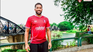 Andros Townsend bergabung dengan Kanchanaburi Power