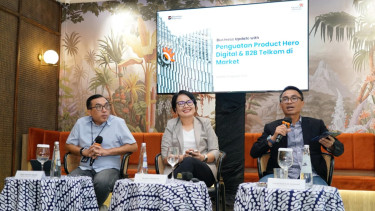 Business Update Telkom bersama para awak media di Jakarta, Kamis (14/8)