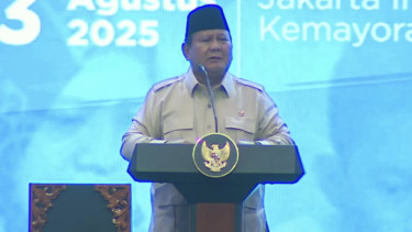 Presiden RI Prabowo Subianto memberikan arahan ke guru sekolah rakyat