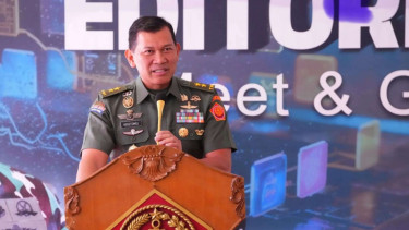 Kapuspen TNI Mayjen TNI Kristomei Siantur