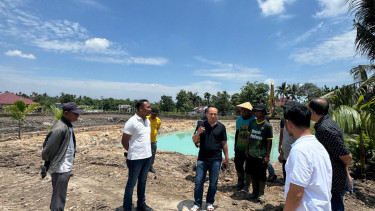 Kapolda Riau Irjen Herry Heryawan meninjau 'Bank Pohon' di Rumbai