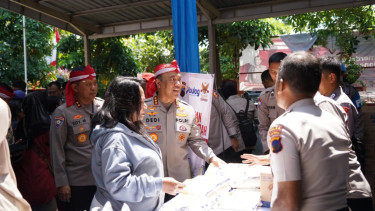 Alumni Akpol 1990 menggelar gerakan pasar murah