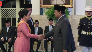 Prabowo beri tanda jasa kehormatan untuk Ketua DPR RI, Puan Maharani