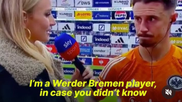 Reporter salah tanya pemain di Bundesliga