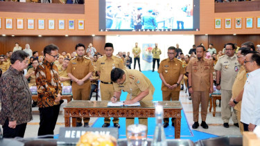 Bobby Nasution teken komitmen bersama dengan tujuh Gubernur lainnya