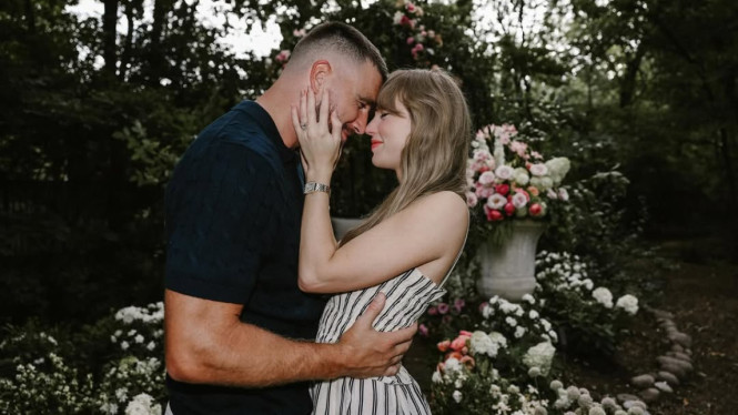 Taylor Swift dan Travis Kelce Tunangan