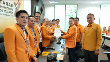 Adies Kadir Daftar jadi Ketua MKGR periode 2025-2030