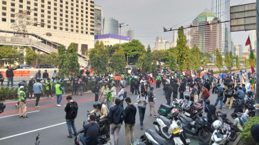 Polda Metro digeruduk mahasiswa dan ojol