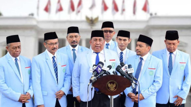 Presiden Pemuda Masjid Dunia, Datuk H Said Aldi Al Idrus (tengah)
