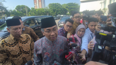 Ketum PBNU Yahya Cholil Staquf atau Gus Yahya di Kompleks Istana Kepresidenan