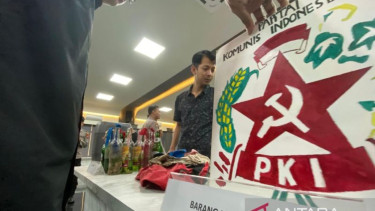Lukisan berlambang PKI ditemukan tim Polresta Samarinda