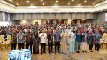 Sahabat Ibu Cakap Literasi Keuangan Syariah (SICANTIKS)