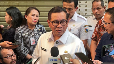 Gubernur DKI Jakarta Pramono Anung di kawasan Blok M, Jakarta Selatan 