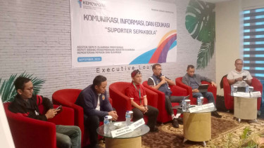 KIE Suporter Kemenpora di Padang