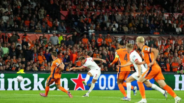 Duel Timnas Belanda vs Polandia