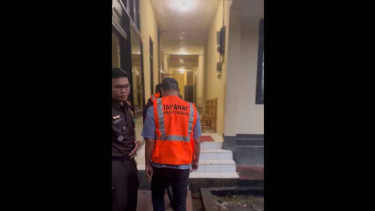 Seorang tersangka kasus Korupsi pembangunan jalan di Manggarai Barat