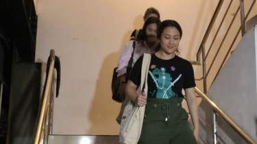 Artis Sherina Munaf usai pemeriksaan soal kucing Uya Kuya