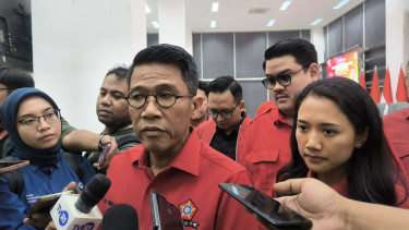 Ketum Depinas Soksi, Mukhamad Misbakhun di Kantor DPP Golkar, Jakarta Barat 