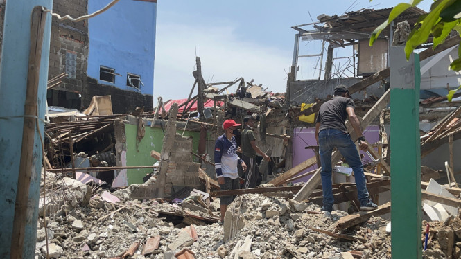 Rumah warga hancur terkena ledakan di Pamulang, Tangerang Selatan