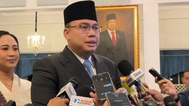 Kepala Badan Komunikasi Pemerintah, Angga Raka Prabowo di Istana Negara 