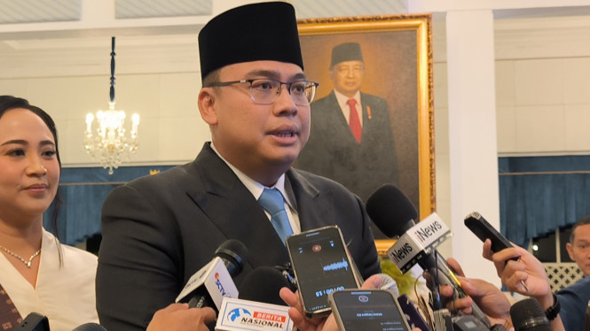 Kepala Badan Komunikasi Pemerintah, Angga Raka Prabowo di Istana Negara 