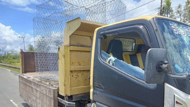 Truk yang diserang OTK di Papua