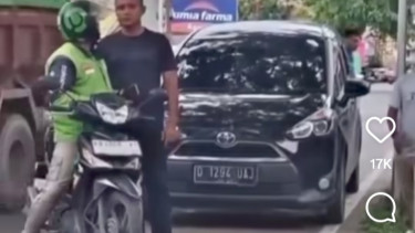 Screenshoot TNI memukul ojol.