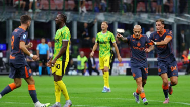 Pemain Inter Milan rayakan gol ke gawang Sassuolo