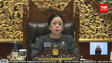 Ketua DPR RI Puan Maharani dalam rapat paripurna ke-5