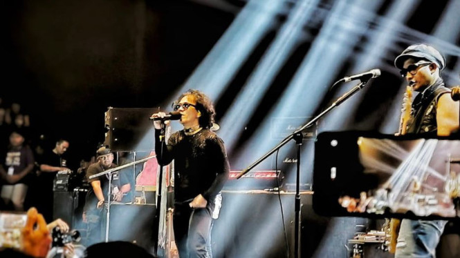 Slank.