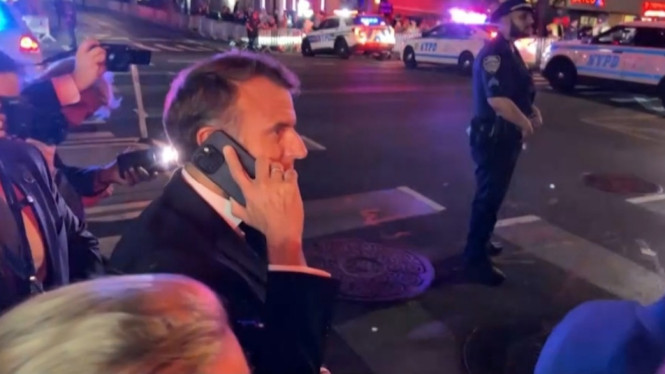 Presiden Prancis Emmanuel Macron menghubungi Trump saat jalanan New York ditutup
