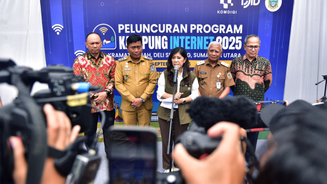 Menteri Komunikasi dan Digitalisasi Komunikasi dan Digital (Komdigi), eutya Hafi