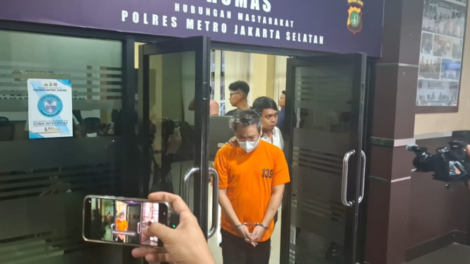 Predator seks anak yang ditangkap di sebuah apartemen kawasan Kalibata
