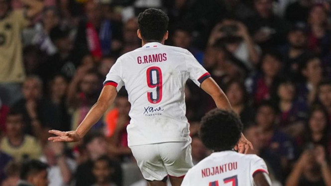 Pemain PSG rayakan gol Goncalo Ramos