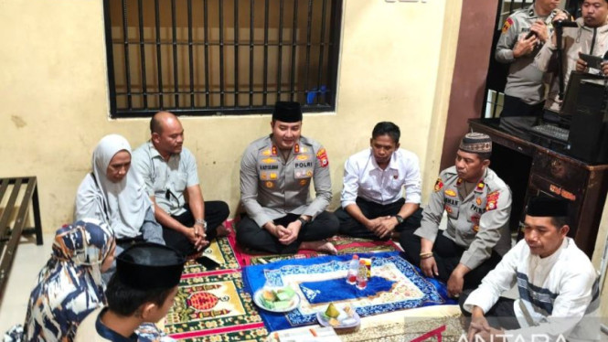 Tersangka Pengedar Narkoba Dinikahkan di Ruang Tahanan Polres Gowa