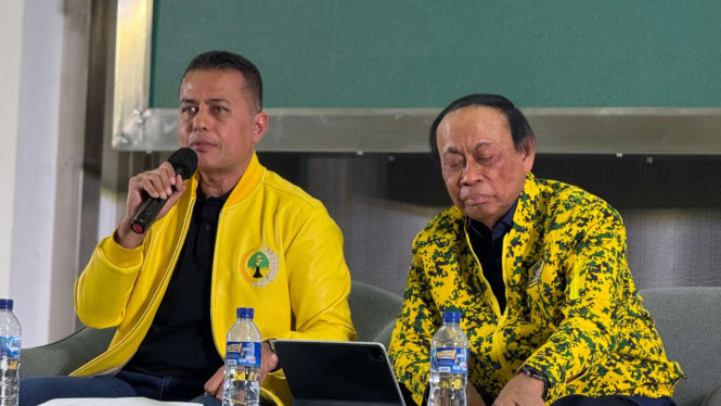anggota Komisi V DPR RI, Musa Rajekshah atau Ijeck (kiri)