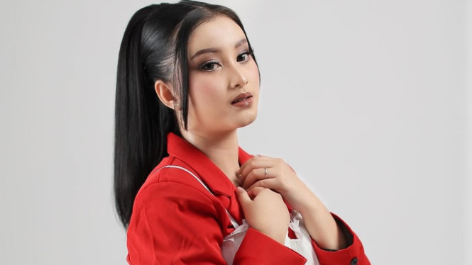 Penyanyi dangdut, Cantika Davinca.