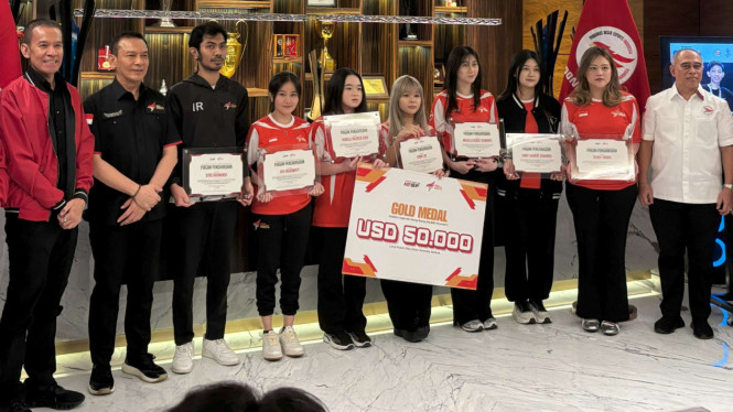 Penyerahan Hadiah dan Piagam Apresiasi Kontingen IESF WEC 2024 dan CAEC 2025