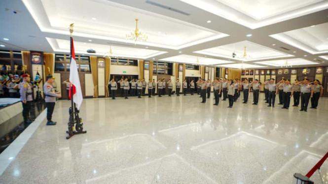 Upacara kenaikan pangkat Pati Polri