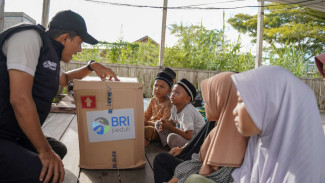 BRI Gelar Program Trauma Healing untuk Anak-anak Terdampak Bencana Banjir di Sumatera