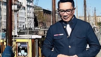 TERPOPULER: Unggahan Ridwan Kamil Soal Lelaki yang Berani Minta Maaf, RK dan Aura Kasih Sudah Menikah?