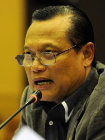 Komjen Pol (Purn) Adang Daradjatun