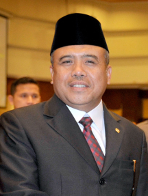 Dr. H. Patrialis Akbar, S.H., M.H