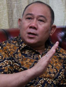 Nachrowi Ramli