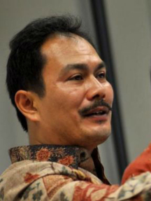 Prof. Dr. Gumilar Rusliwa Somantri 