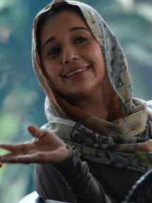 Ayu Azhari 